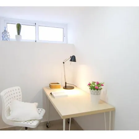 Apartment Charming 5 Min Walking From *