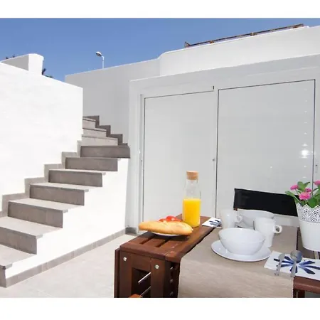 Charming 5 Min Walking From * Tias